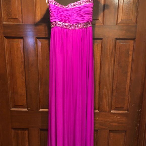 Prom dress size 2 - Picture 3 of 3